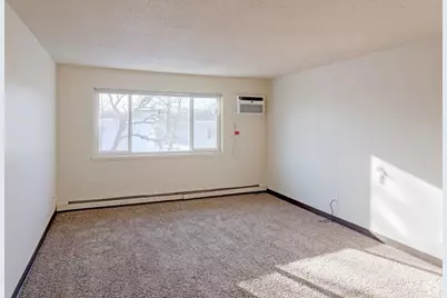 1420 6th Avenue S #104, Saint Cloud, MN 56301 - Photo 5