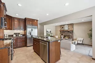 2605 Zircon Ln N, Plymouth, MN 55447 - Photo 17