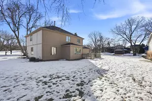 2605 Zircon Ln N, Plymouth, MN 55447 - Photo 57