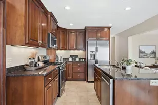 2605 Zircon Ln N, Plymouth, MN 55447 - Photo 15