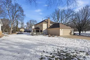 2605 Zircon Ln N, Plymouth, MN 55447 - Photo 55