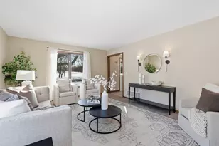 2605 Zircon Ln N, Plymouth, MN 55447 - Photo 3