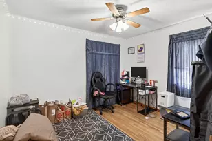 913 Russell St, Saint Paul, MN 55106 - Photo 9