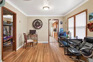 556 Gotzian St, Saint Paul, MN 55106 - Photo 5