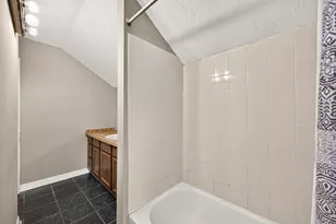 376 Erie St, Saint Paul, MN 55102 - Photo 15