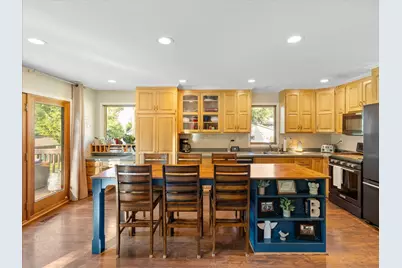 19720 Jackie Lane, Rogers, MN 55374 - Photo 5