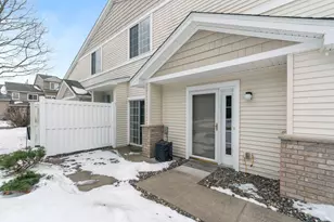 6628 Olive Ln N, Maple Grove, MN 55311 - Photo 3