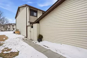 13638 Heather Hills Dr, Burnsville, MN 55337 - Photo 39