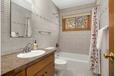 3 Oakview Court, Birchwood Village, MN 55110 - Photo 23