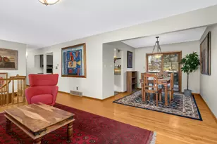 3 Oakview Ct, Birchwood Village, MN 55110 - Photo 5