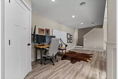 19719 Henning Avenue, Lakeville, MN 55044 - Photo 51