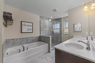 19719 Henning Ave, Lakeville, MN 55044 - Photo 35