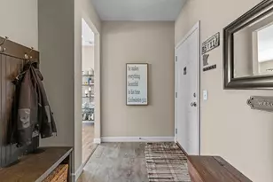 19719 Henning Ave, Lakeville, MN 55044 - Photo 25