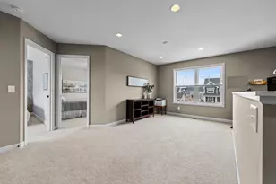 19719 Henning Ave, Lakeville, MN 55044 - Photo 39