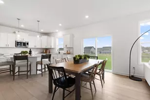 905 Milborne Ln NW, Rochester, MN 55901 - Photo 3