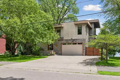 410 McCarrons Boulevard N, Roseville, MN 55113 - Photo 3