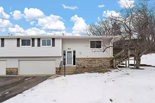 1199 Timbershore Ln, Eagan, MN 55123 - Photo 19