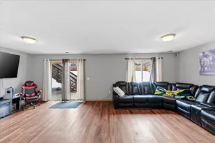 701 E Beaver St, Belle Plaine, MN 56011 - Photo 21