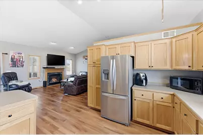 701 E Beaver Street, Belle Plaine, MN 56011 - Photo 7