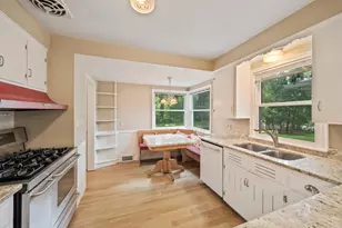 3200 Chase Dr, Hopkins, MN 55305 - Photo 19