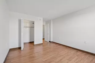 7600 Golden Valley Rd, Golden Valley, MN 55427 - Photo 17