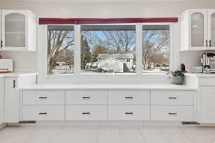 10405 99th Pl N, Maple Grove, MN 55369 - Photo 7