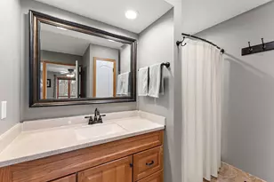 13129 Gemstone Ct, Apple Valley, MN 55124 - Photo 25