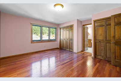 9145 Fox Run Circle, Eden Prairie, MN 55347 - Photo 15