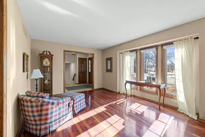 9145 Fox Run Circle, Eden Prairie, MN 55347 - Photo 11