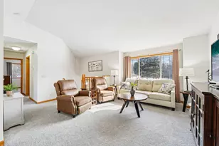 4404 E Viking Ct, Wyoming, MN 55092 - Photo 7