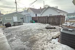 607 E 2nd St, Winona, MN 55987 - Photo 11