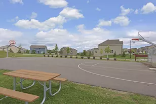 9041 River Rock Dr N, Chanhassen, MN 55317 - Photo 67