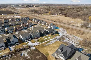 9041 River Rock Dr N, Chanhassen, MN 55317 - Photo 51