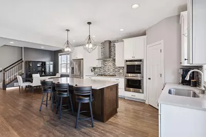 9041 River Rock Drive N, Chanhassen, MN 55317 - Photo 15