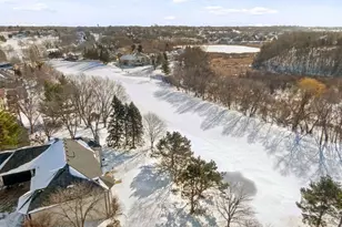 2065 Woodstone Ct, Victoria, MN 55386 - Photo 3