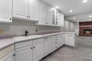 1752 Interlachen, Woodbury, MN 55125 - Photo 43