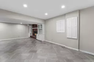 1752 Interlachen, Woodbury, MN 55125 - Photo 41