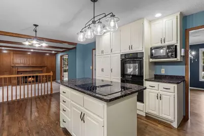 1752 Interlachen, Woodbury, MN 55125 - Photo 11