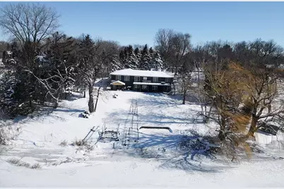 17791 Holt Court, Faribault, MN 55021 - Photo 9