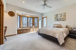 4 W Bay Ln, North Oaks, MN 55127 - Photo 31