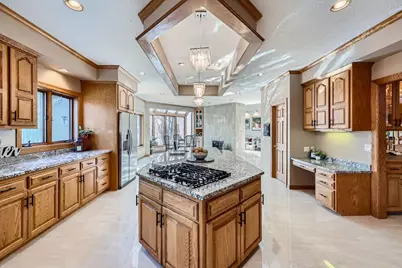 4 W Bay Lane, North Oaks, MN 55127 - Photo 11