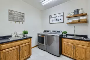 4 W Bay Ln, North Oaks, MN 55127 - Photo 21