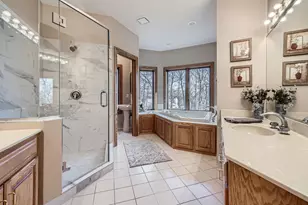 4 W Bay Ln, North Oaks, MN 55127 - Photo 25