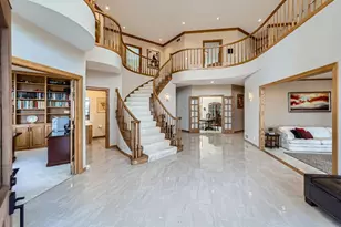 4 W Bay Ln, North Oaks, MN 55127 - Photo 5