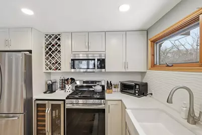 16919 Cottage Grove Avenue, Minnetonka, MN 55391 - Photo 9