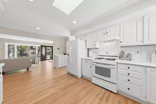 1783 Berkeley Ave, Saint Paul, MN 55105 - Photo 9