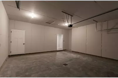 4176 Arthur Drive S, Fargo, ND 58104 - Photo 23