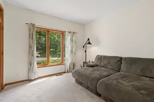 1540 Viewcrest Ln, Burnsville, MN 55337 - Photo 11