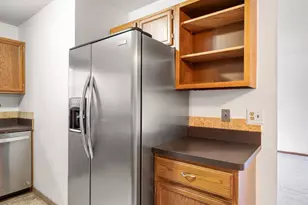 1658 Helena Rd N, Oakdale, MN 55128 - Photo 9