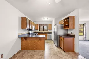 1658 Helena Rd N, Oakdale, MN 55128 - Photo 5